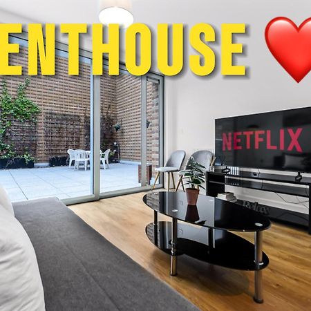 Exclusive 3 Bed 3Bath Penthouse Near Canary Wharf 런던 외부 사진